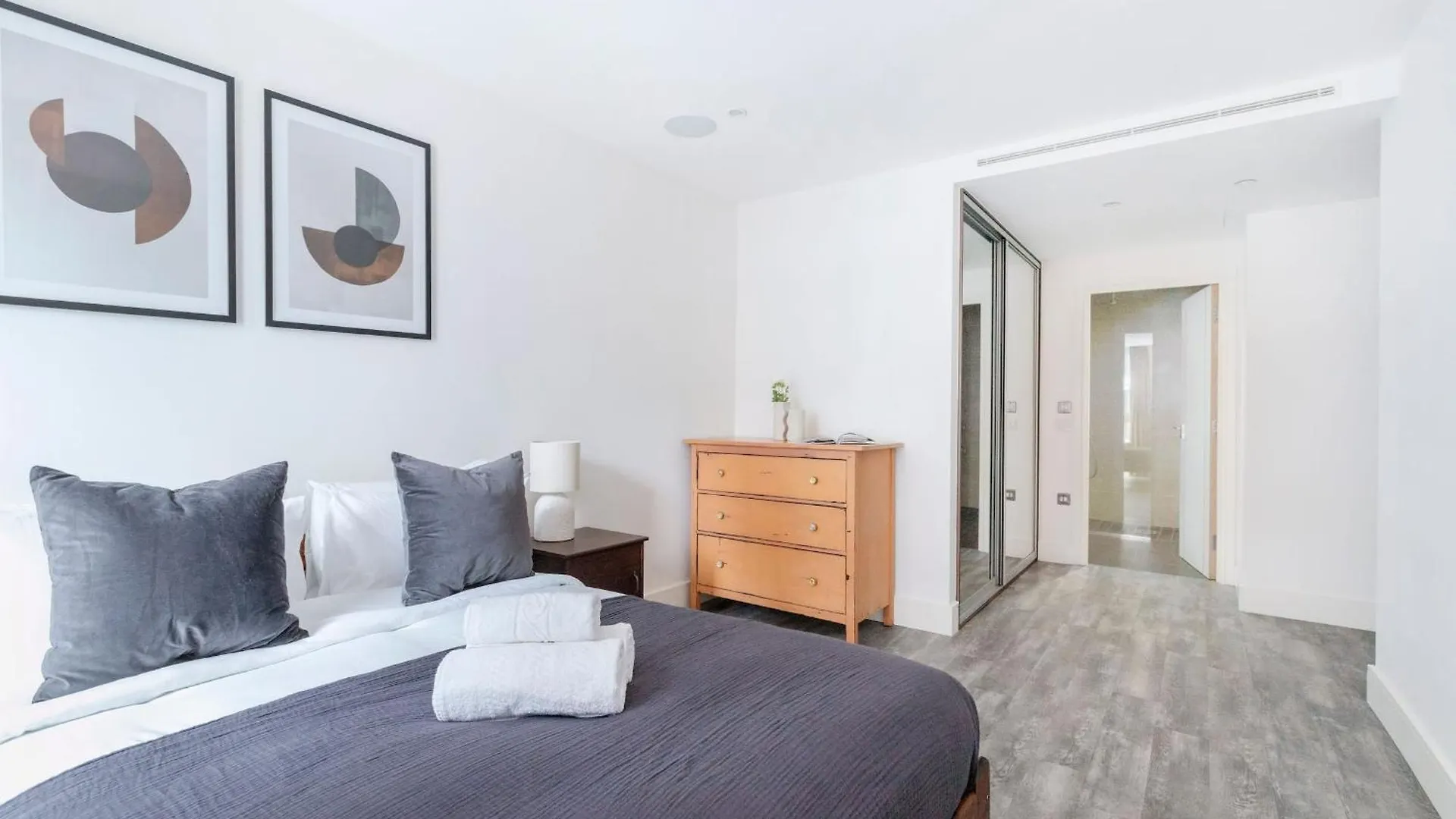 Bnbnova - 2Br - Tower Bridge & Liverpool Street London United Kingdom