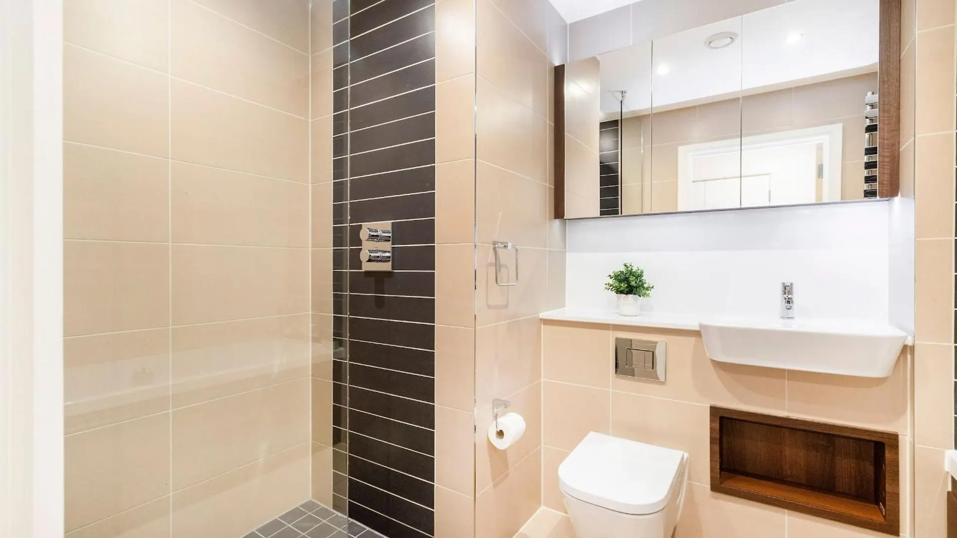 Bnbnova - 2Br - Tower Bridge & Liverpool Street London United Kingdom