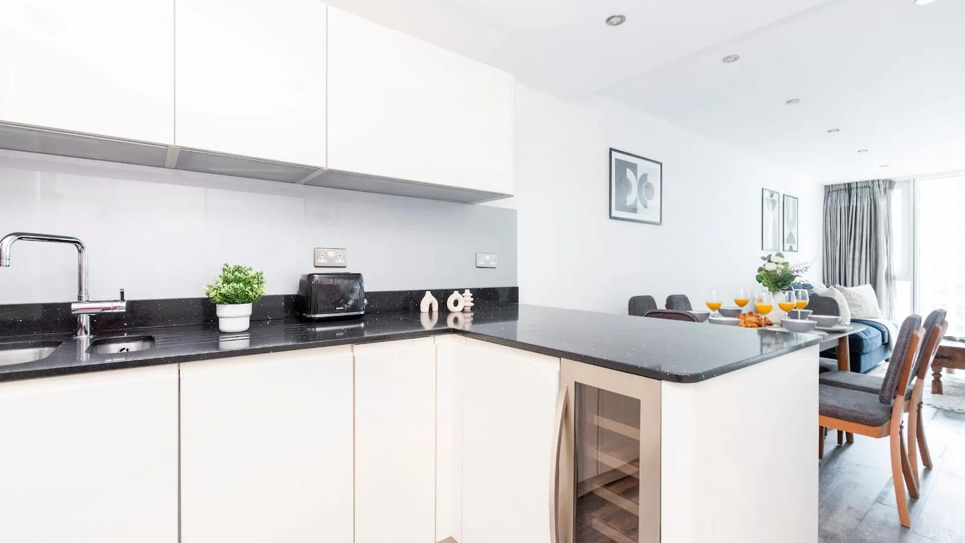 Bnbnova - 2Br - Tower Bridge & Liverpool Street London Apartment